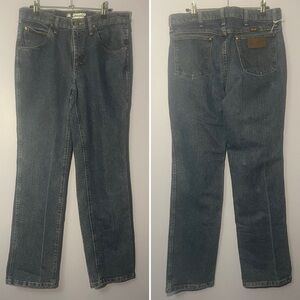 Men’s 32 x 32 Wrangler Advanced Comfort Jeans